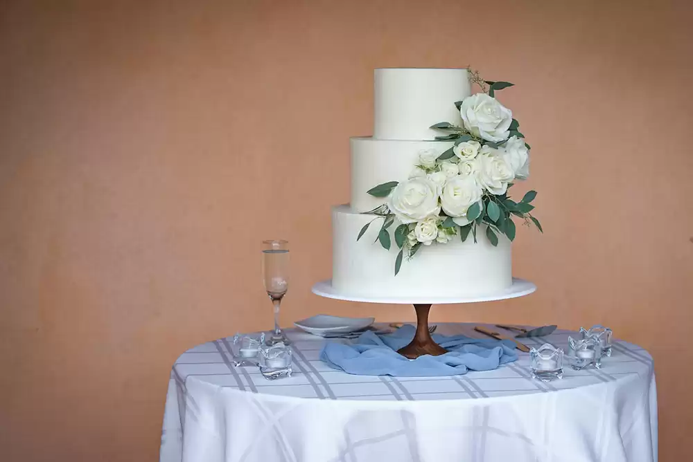 A beautiful wedding cake